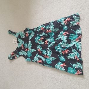 NWT Tropical dress size S